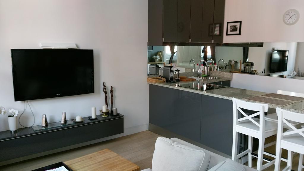 Zamkowy Apartment Old Town วอร์ซอ ภายนอก รูปภาพ