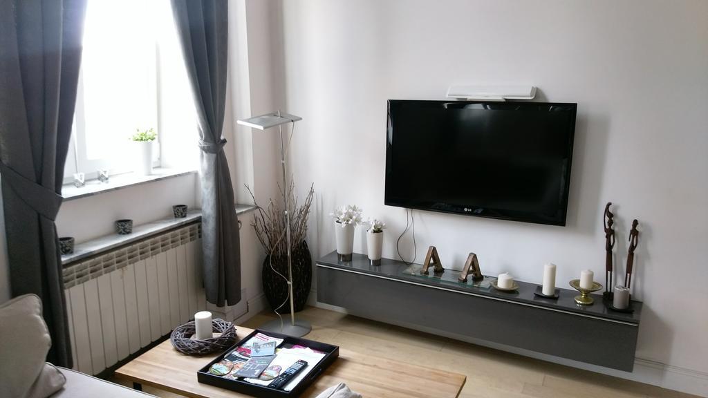 Zamkowy Apartment Old Town วอร์ซอ ภายนอก รูปภาพ