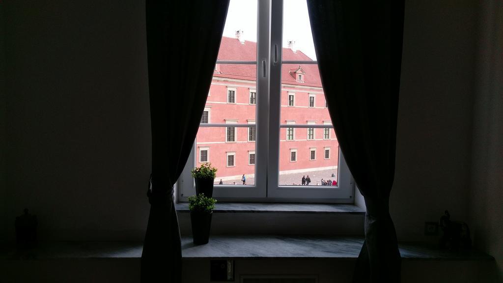 Zamkowy Apartment Old Town วอร์ซอ ภายนอก รูปภาพ