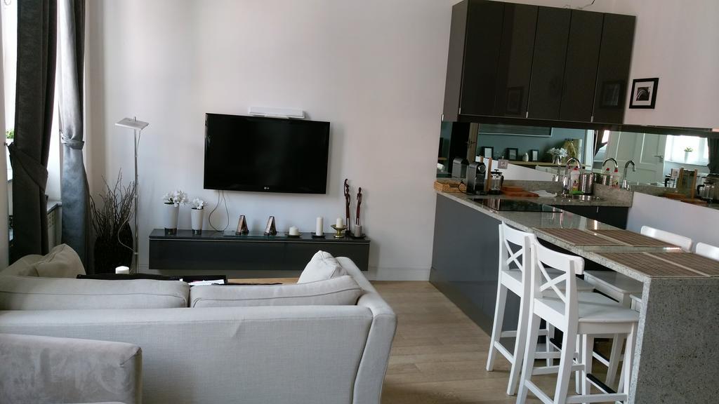 Zamkowy Apartment Old Town วอร์ซอ ภายนอก รูปภาพ