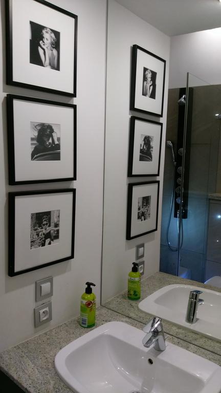 Zamkowy Apartment Old Town วอร์ซอ ภายนอก รูปภาพ