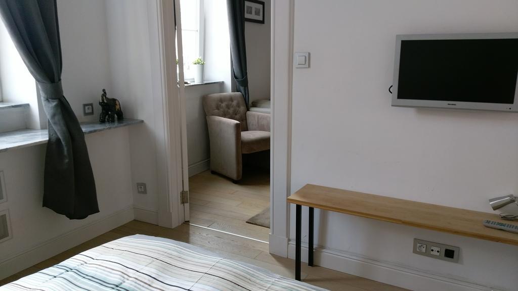 Zamkowy Apartment Old Town วอร์ซอ ภายนอก รูปภาพ