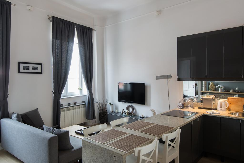 Zamkowy Apartment Old Town วอร์ซอ ภายนอก รูปภาพ