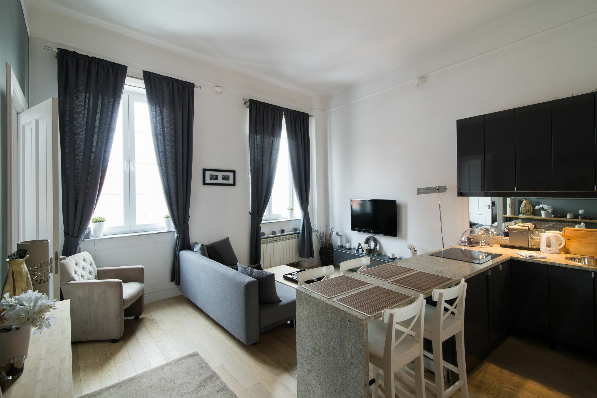Zamkowy Apartment Old Town วอร์ซอ ภายนอก รูปภาพ