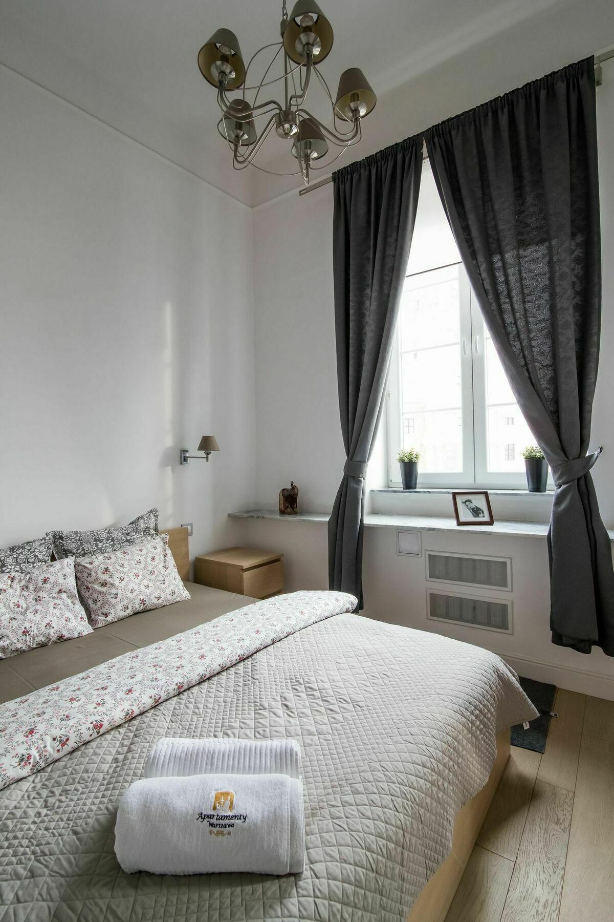Zamkowy Apartment Old Town วอร์ซอ ภายนอก รูปภาพ
