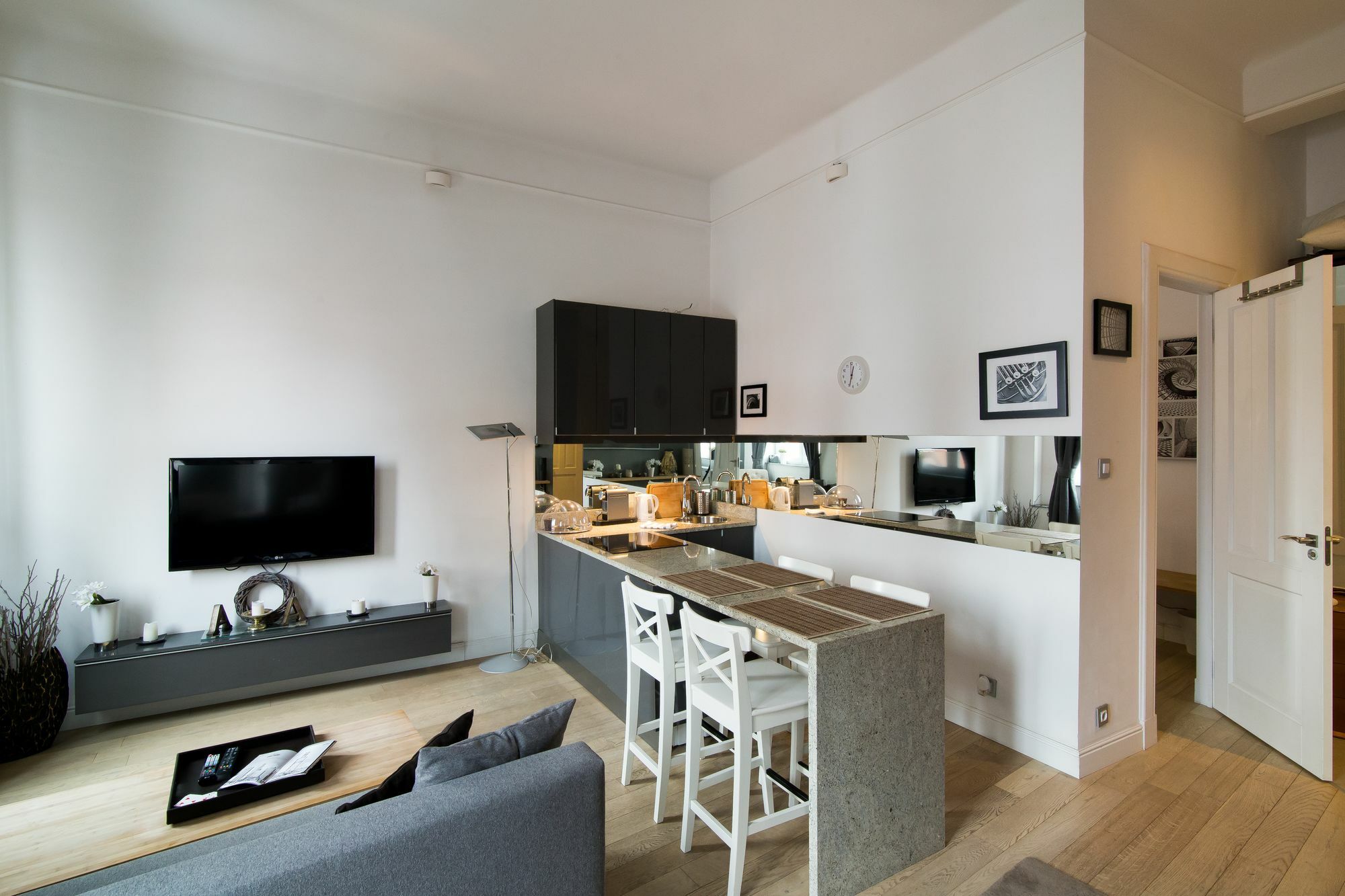 Zamkowy Apartment Old Town วอร์ซอ ภายนอก รูปภาพ